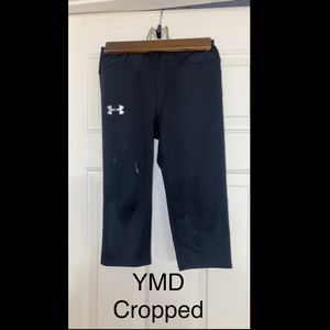 Youth medium under armor cropped leggings.